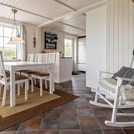 Three-bedroom In 32 Otel Løkken